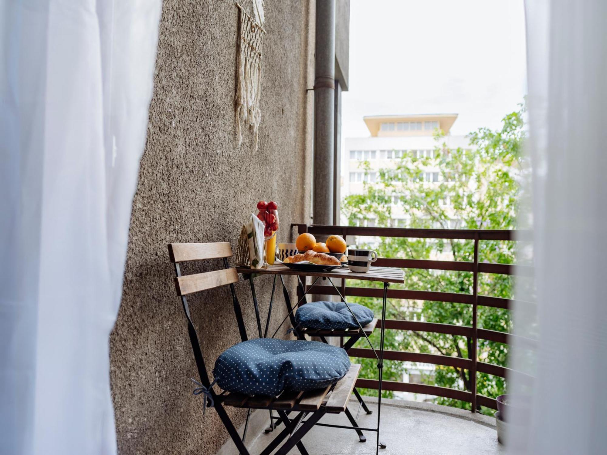 בוקרשט Petite Maison Sur Le Boulevard מראה חיצוני תמונה